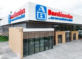 AB Βασιλόπουλος: Το hub εξαγωγών, η στροφή στα καταστήματα franchise και το… Άγιον Όρος