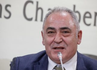 ΕΕΑ σε Σκρέκα: Να μην αναβληθούν οι εκλογές στα επιμελητήρια
