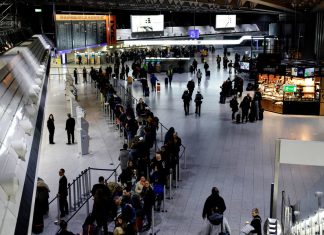 Πώς ο κόσμος παρέλυσε μέσα σε λίγες ώρες – Το blackout που έφερε διεθνές χάος