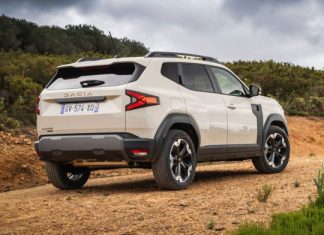 Το περιπετειώδες SUV με 26.990 ευρώ – Τετρακίνητο με απόσταση 217 χλστ. από το έδαφος