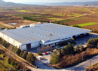 Πόσο νερό «Ιόλη» πούλησαν σε 11 μήνες τα αδέλφια Γεωργιάδη