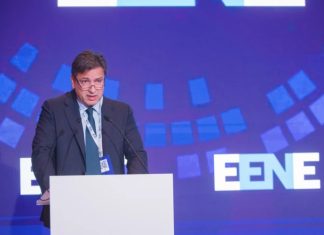 Στασινόπουλος: Ατμομηχανή της ανάπτυξης η βιομηχανία