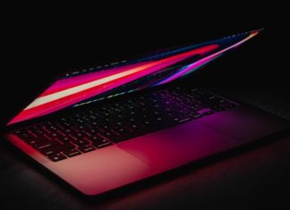 Επιδότηση για tablet – laptop και σε ελεύθερους επαγγελματίες