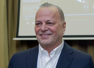 Μυτιληναίος: Νέες αιχμές κατά ΕΕ – Το σχέδιο των 300 εκατ. για βωξίτη, αλουμίνα και γάλλιο