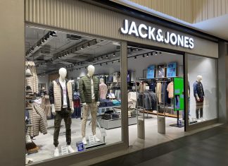 Jack&Jones: Επεκτείνει το δίκτυό της στην Αθήνα με το πρώτο κατάστημα outlet