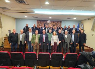 Εθιμοτυπική συνάντηση του παλιού και του νεοεκλεγέντος Διοικητικού Συμβουλίου του Επιμελητηρίου Λάρισας.