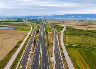 Αυτοκινητόδρομος Ε65 – Βόρειο Τμήμα: το 70% αγγίζει η πρόοδος του έργου – Σε εξέλιξη οδοστρωσίες και ασφαλτοστρώσεις