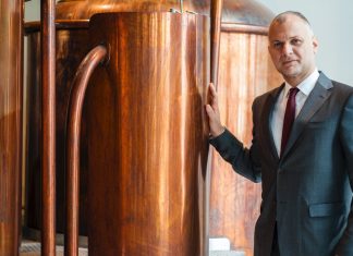 Αθηναϊκή Ζυθοποιία: Το νέο «άλμα» επιδόσεων, ο πήχης του μισού δισ. και η ώθηση στον Ομιλο Heineken
