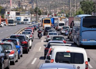 Εφορία: Ψηφιακή «παγίδα» για παράνομα οχήματα – Ειδικοί σαρωτές θα «διαβάζουν» τις πινακίδες