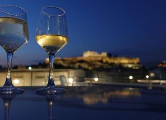 Τι «απειλεί» την παγκόσμια αγορά κρασιού το 2025 – Προκλήσεις και προοπτικές