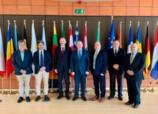 Νέος Πρόεδρος στο Δίκτυο Νησιωτικών Επιμελητηρίων της Ευρωπαϊκής Ένωσης (INSULEUR) ο Πρόεδρος του Επιμελητηρίου Κυκλάδων κ. Γιάννης Ρούσσος.