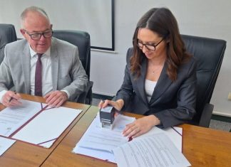 Επιχειρηματική αποστολή του Επιμελητηρίου Λάρισας στο Επιμελητήριο στο Κρούσεβατς της Σερβίας και υπογραφή μνημονίου συνεργασίας μεταξύ των δυο Επιμελητηρίων