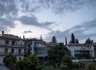 Οι Μονές του Αγίου Όρους που κάνουν business σε τρόφιμα και ποτά