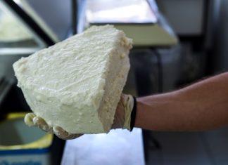 Ποιοι κυριαρχούν στην αγορά τυροκομικών στην Ελλάδα