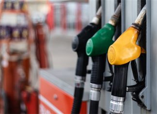 Πολλά τα ερωτηματικά στο αγροτικό πετρέλαιο, 263.000 οι δικαιούχοι βάσει ΜΑΑΕ, 90.000 πλήρωσε η ΑΑΔΕ