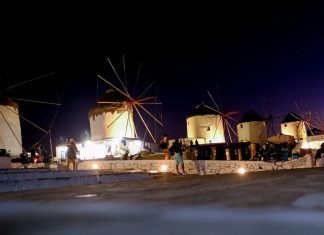 Τουρισμός πολλών ταχυτήτων: Κερδισμένοι και χαμένοι της σεζόν – Τι ισχύει με τα πρωτοκλασάτα νησιά