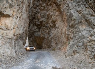 Αυτή είναι η πιο τρομακτική διαδρομή στον κόσμο –Γιατί την αποκαλούν «Δρόμο του Θανάτου»
