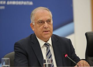 Θεοδωρικάκος: Ζητήσαμε μείωση τιμών σε 1.000 προϊόντα σούπερ μάρκετ