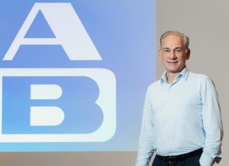 ΑΒ Βασιλόπουλος: Τέλος στα σενάρια πώλησης από τον Ν. Λαβίδα – Το πλάνο επιστροφής στα κέρδη και το ενδιαφέρον για τα «Κρητικός»