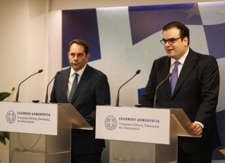 Στη Βουλή το προσχέδιο του προϋπολογισμού – Οι προβλέψεις για ανάπτυξη, επενδύσεις, εξαγωγές και ανεργία