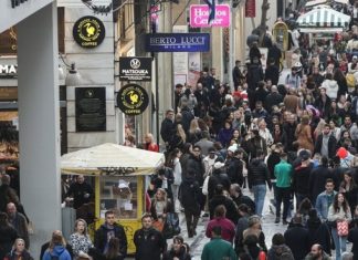 Από 11 Δεκεμβρίου το εορταστικό ωράριο των καταστημάτων για τα Χριστούγεννα