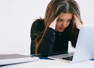 ΔΥΠΑ: Συνολικά 894.065 οι εγγεγραμμένοι άνεργοι τον Νοέμβριο 2025