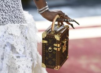 Louis Vuitton: Πώς αλλάζει το λιανικό εμπόριο ο γαλλικός κολοσσός