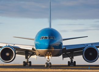 Η Boeing ξεπέρασε την Airbus σε πωλήσεις για πρώτη φορά από το 2018