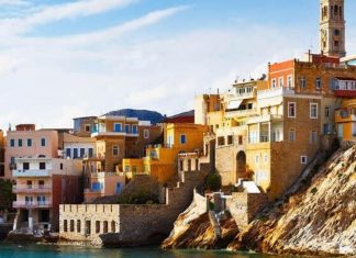 Σύρος και Νάξος στις κορυφαίες επιλογές για αυθεντικές ταξιδιωτικές εμπειρίες