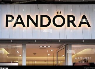 Pandora: Κάνουν θραύση στην Ελλάδα και δίνουν θετικό αποτύπωμα στον όμιλο