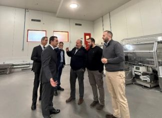 Επίσκεψη του βουλευτή Κώστα Σκρέκα στις εγκαταστάσεις της Ευβοϊκής Ζύμης στο Σχηματάρι