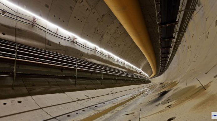 7.Metro