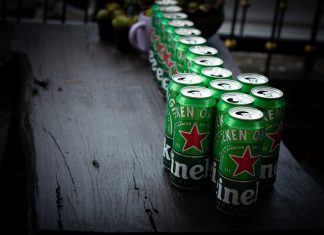 Heineken: Περικοπή έως 6.000 θέσεων εργασίας – Πτώση 1,2% στις πωλήσεις το 2025