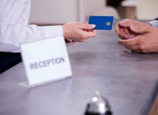Με αυξημένες τιμές και πληρότητες έκλεισε το 2025 στα ελληνικά ξενοδοχεία
