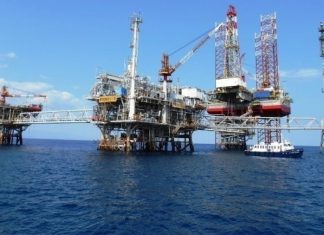 Συνάντηση Παπασταύρου με ExxonMobil: Σε τροχιά υλοποίησης η γεώτρηση στο Ιόνιο το 2027