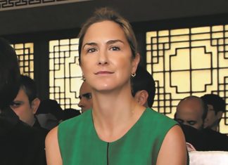 Ποιοι είναι οι τρεις Έλληνες εφοπλιστές που έκλεισαν ναύλα ρεκόρ εν μέσω πολεμικής κρίσης