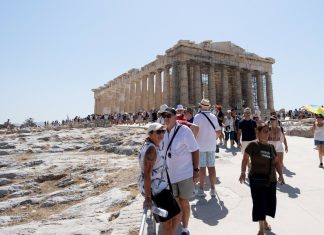 Τουρισμός σε διαρκές stress test: Πώς η Ελλάδα αντέχει τις διαδοχικές κρίσεις- Τα νούμερα και η σύγκριση με την Ευρώπη