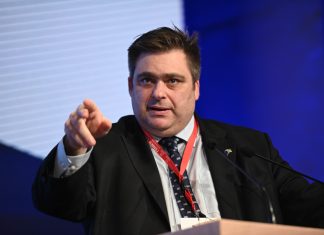 Δήλωση προέδρου ΚΕΕΕ, Γιάννη Βουτσινά, για την εργασία 32 ή 35 ωρών με πλήρεις αποδοχές