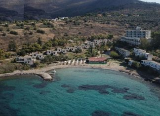 Aegina Maris: Το ξενοδοχείο-«φάντασμα» της Αίγινας βγαίνει στο σφυρί