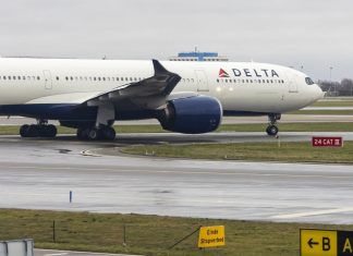 Delta Air Lines: Προτεραιότητα η διεθνής επέκταση αντί για συμφωνίες στις ΗΠΑ
