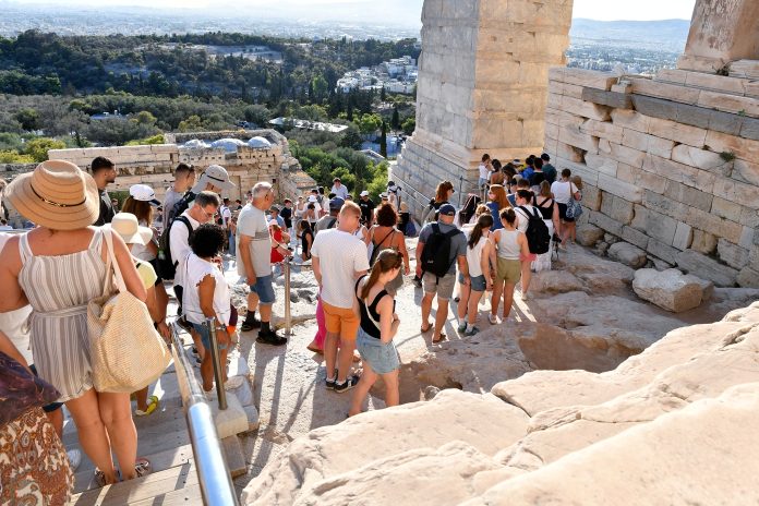 Athens,-,Greece,-,August,2nd,2024,:,Mass,Tourism