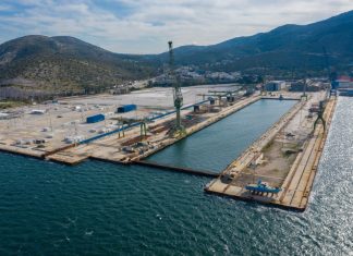 Βαρβιτσιώτης: Επιστροφή των ναυπηγείων Σκαραμαγκά με αιχμή τις επισκευές, την άμυνα και τα mega yachts
