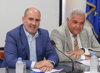 Στο Επιμελητήριο Ηρακλείου ο Υφυπουργός Εθνικής Οικονομίας και Οικονομικών Δημήτρης Μαρκόπουλος