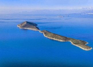 Μάκρη: Στο σφυρί και με τη… βούλα η νησίδα του Ιονίου