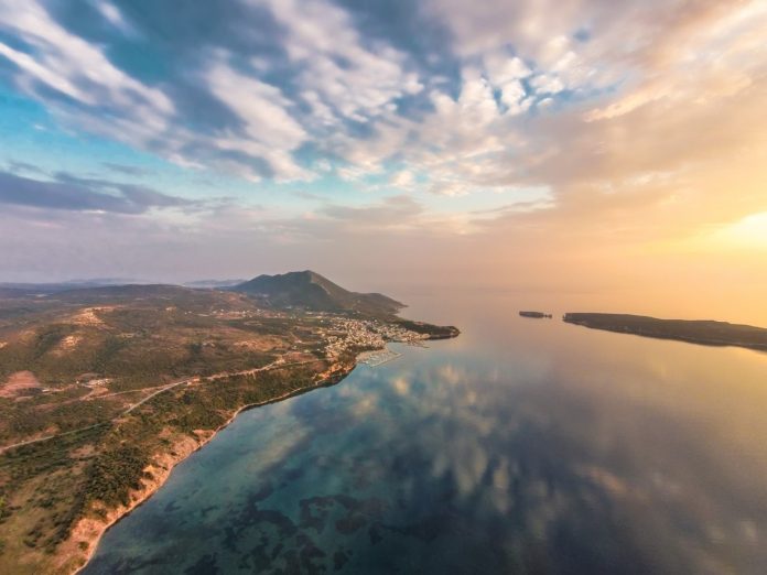 9.Costa-Navarino