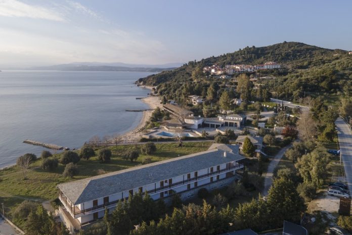 4.Xenia